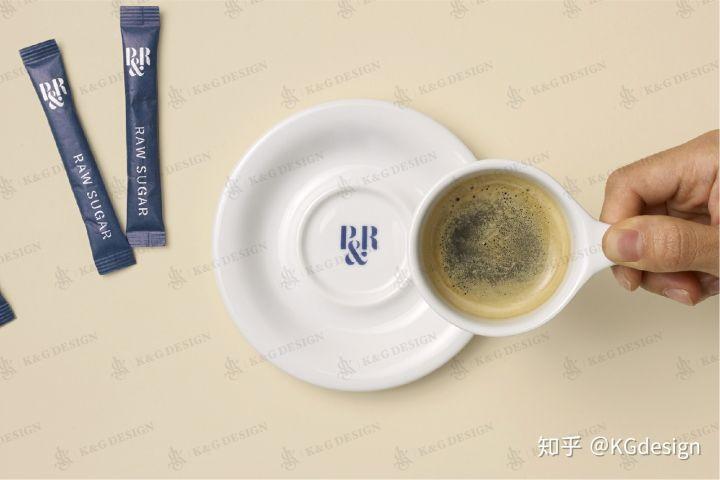 截取局部，让元素融入VI辅助图形
